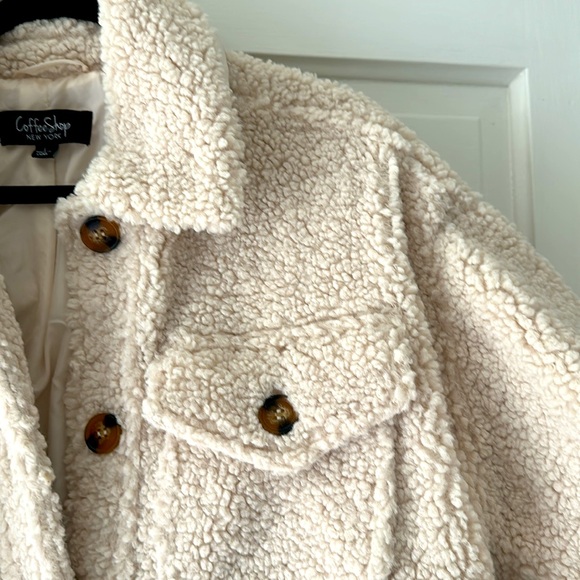 Coffee Shop New York cozy sherpa shacket - Picture 3 of 9